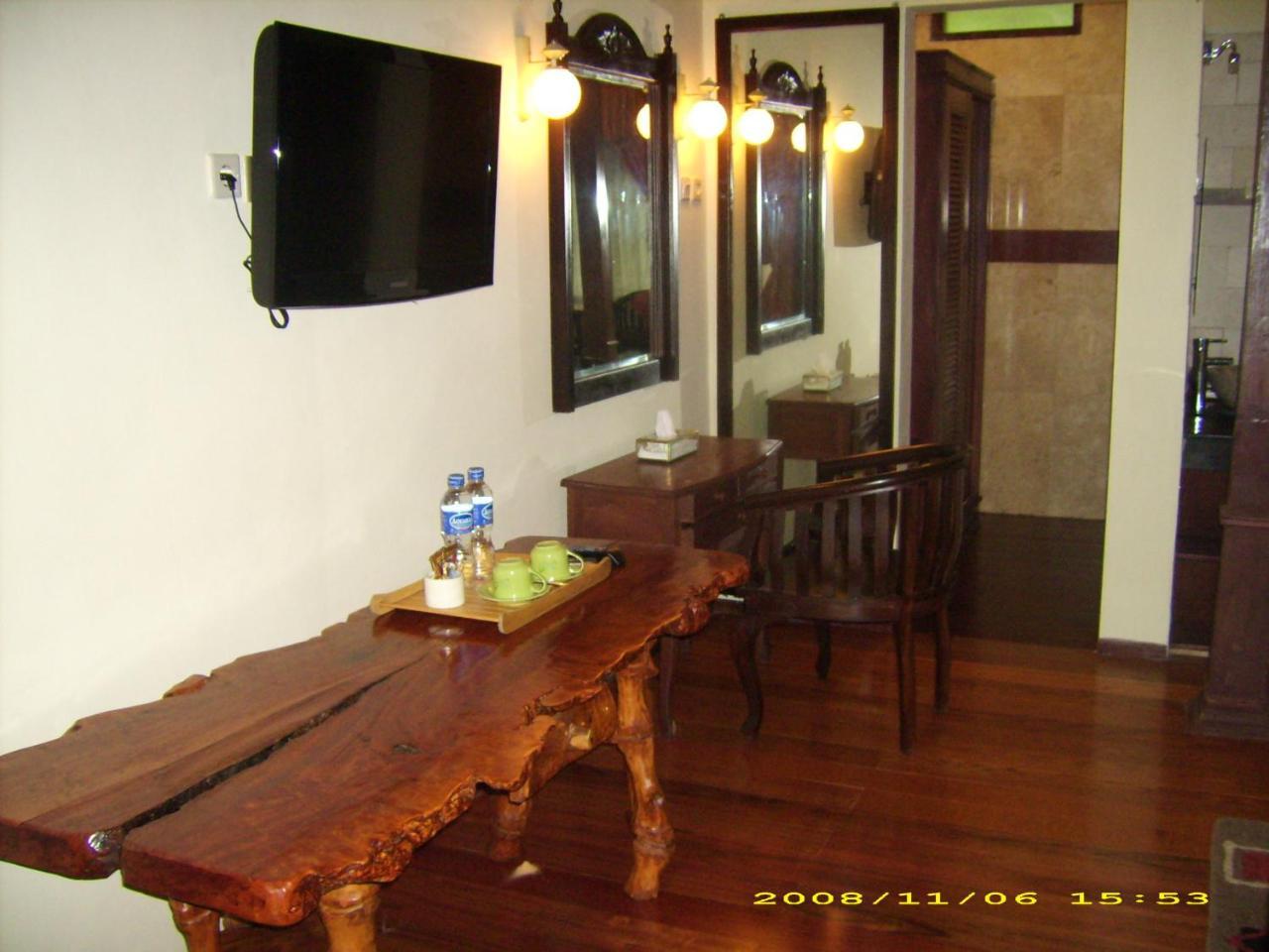 Green Valley Resort Bandungan Exterior photo